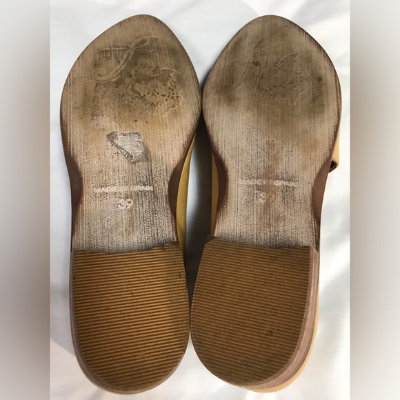 Free People Royale Leather D’Orsay Pointed Toe Flats - Picture 2 of 7